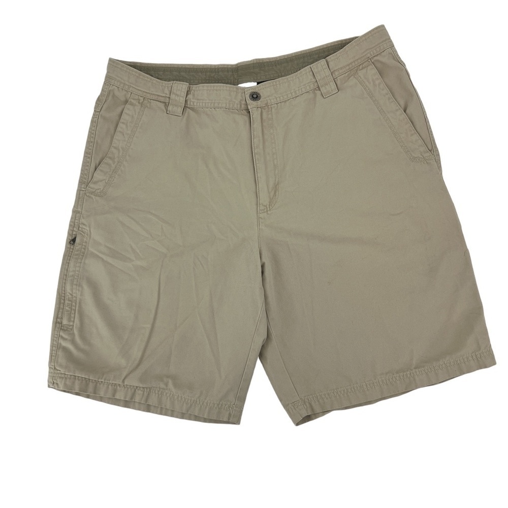 Columbia Omni shield, cargo, hiking shorts, beige SZ 40